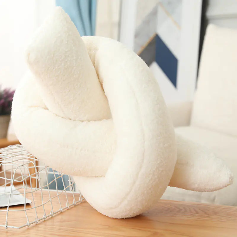 Round Plush 3D Shaped Pillow for Lumbar Support