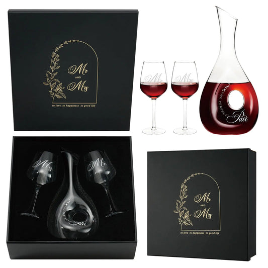 Mr and Mrs Wine Glasses Wine Decanter Set